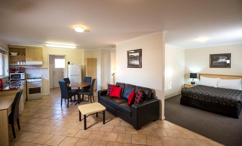 Comfort Inn & Suites King Avenue Sale Eksteriør billede