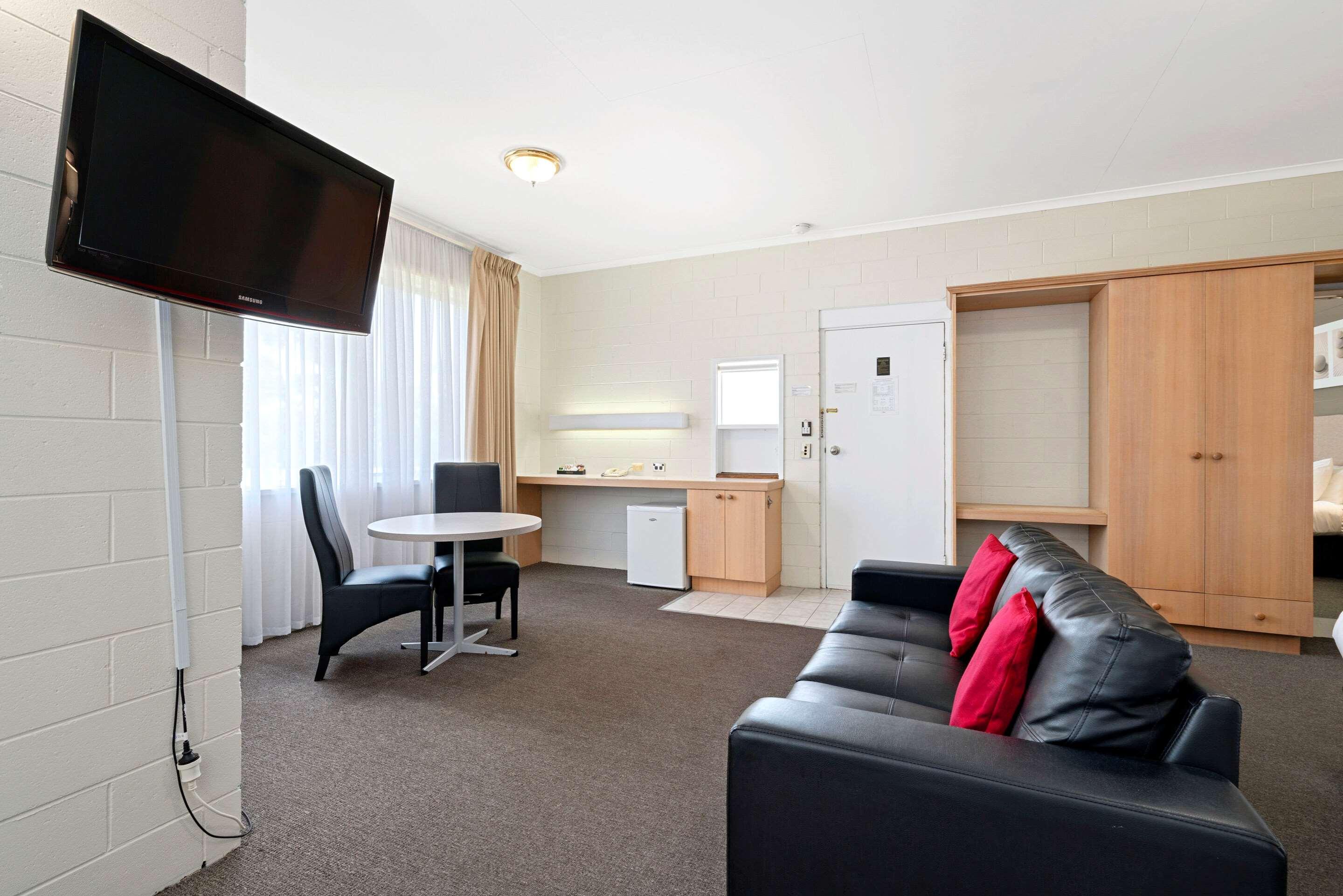 Comfort Inn & Suites King Avenue Sale Eksteriør billede