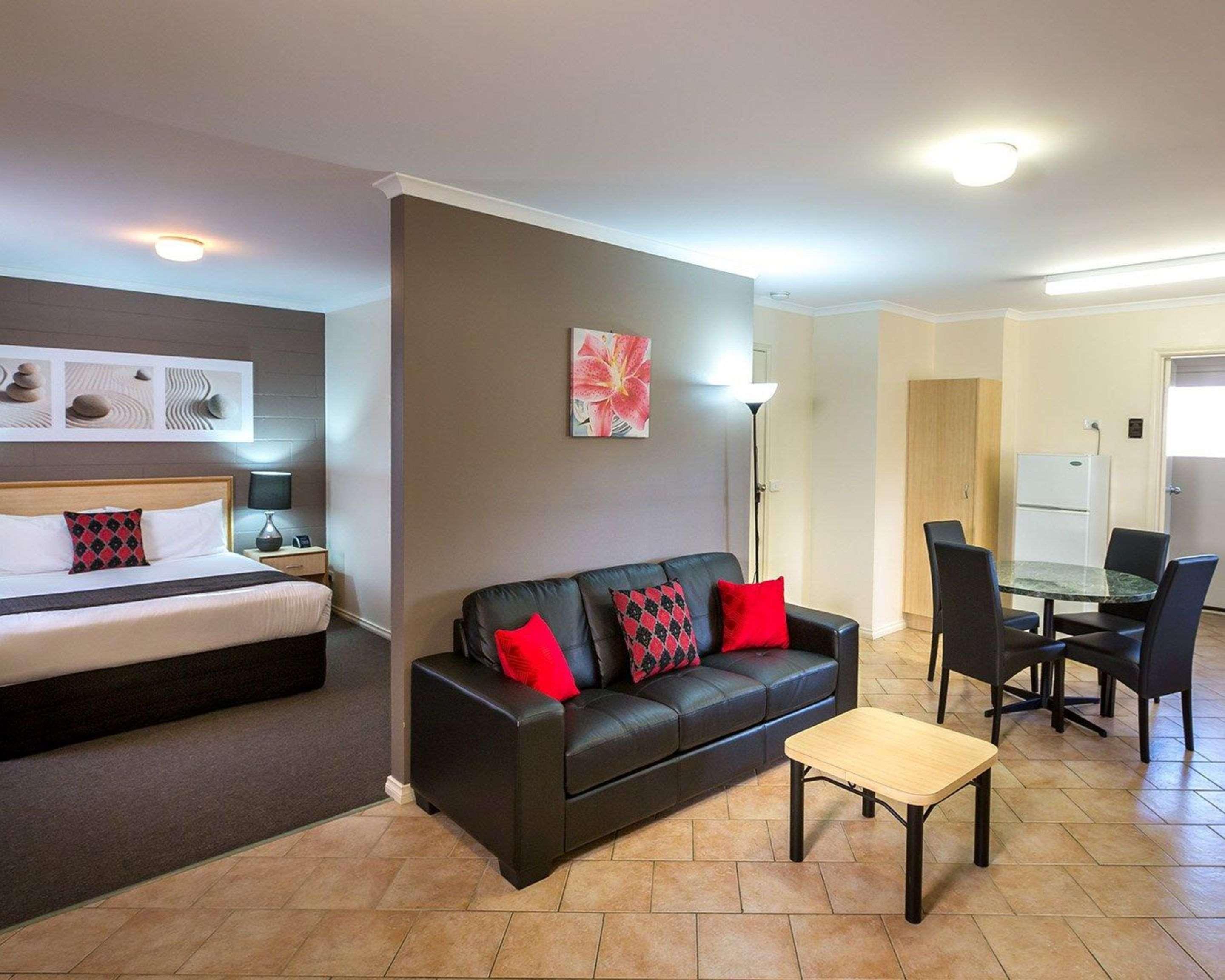 Comfort Inn & Suites King Avenue Sale Eksteriør billede